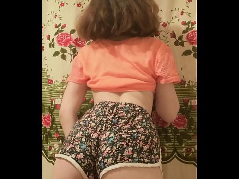 ❤️ Keçika ciwan a seksî li ber kamerayê kurtanên xwe ji xwe dike ❤️ Pornoya anal li me ku.sexindrag.ru ☑
