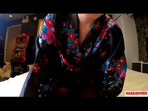 ❤️ Keçika ciwan a cosplay ji seksê hez dike ku bi orgazmê bi şûjinek di hespêk û blowjob de. Keçika Asyayî ya bi pisîka porî û bi cil û bergên kevneşopî yên Japonî di vîdyoya amator de ku masturbasyona bi pêlîstokên qijikê nîşan dide. Sakura 3 OSAKAPORN. ❤️ Pornoya anal li me ku.sexindrag.ru ☑
